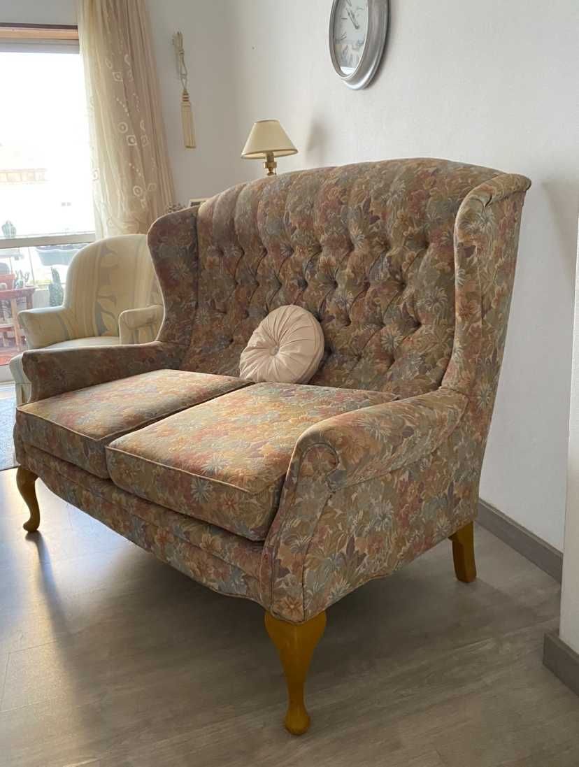 Sofá Vintage. Um Toque de Charme Retro para a Tua Sala
