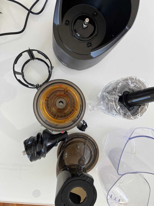 Kuvings Evo 820 wyciskarka wolnoobrotowa