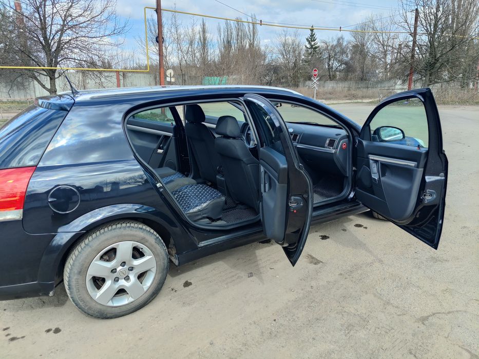 Opel Signum  2,2 бензин