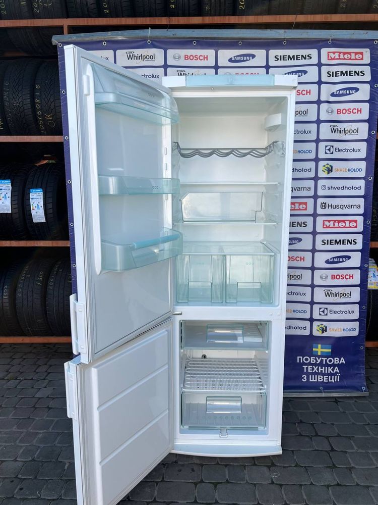 Холодильник Electrolux No Frost # 07077