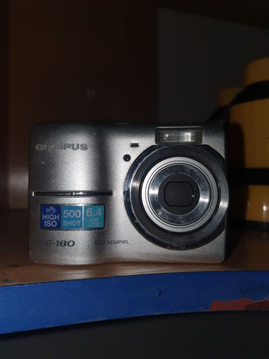 Фотоапарат Олімпус