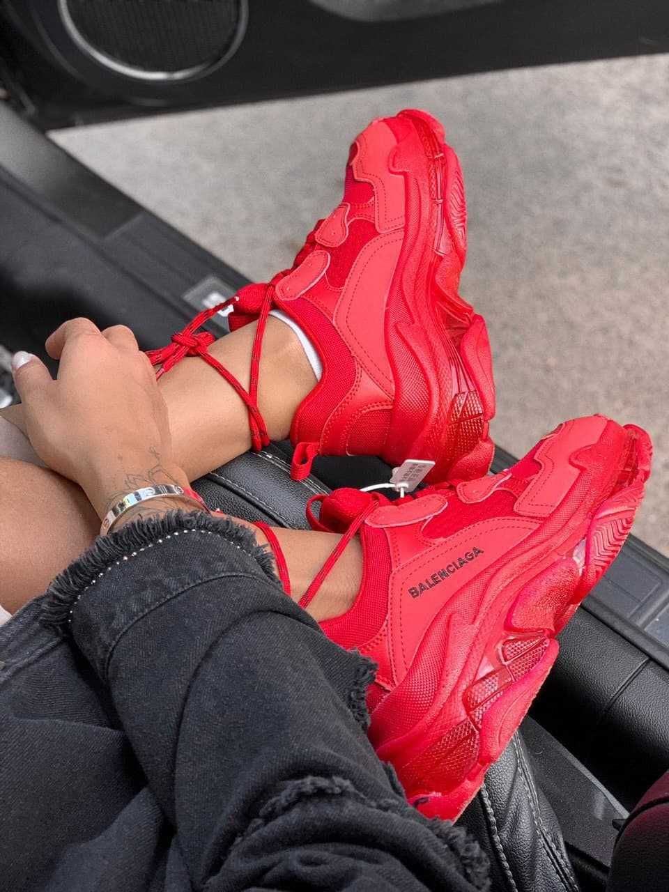 Balenciaga Triple S red