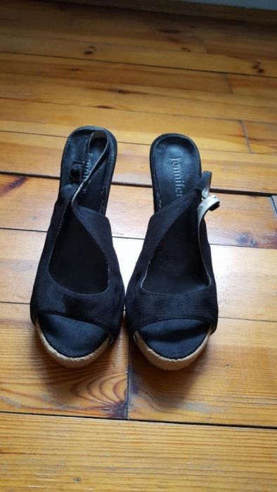 Czarne sandałki na slupku espadryle 37