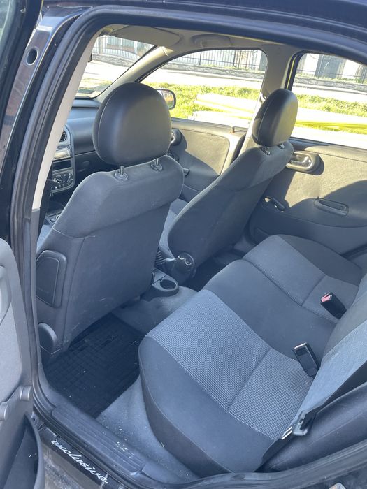 Opel Corsa C 2003 benzyna gaz klima 5 drzwi podgrzewane fotele