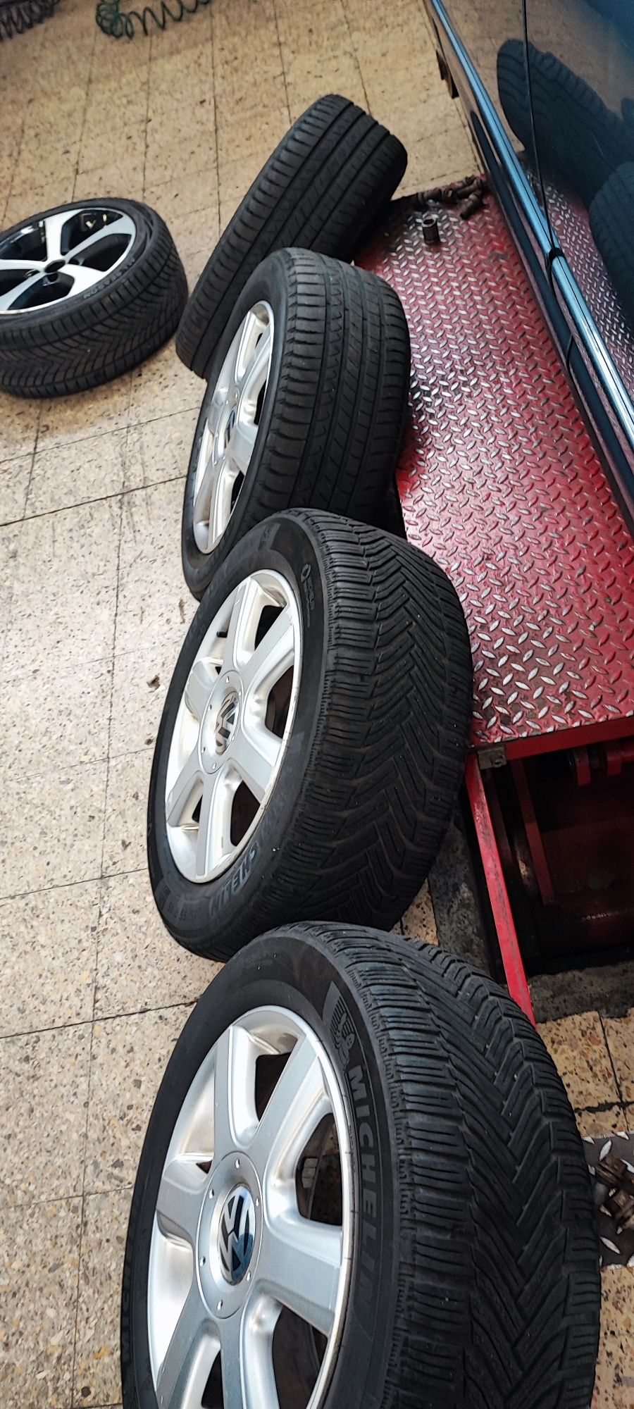 Vendo jantes originais VW 16