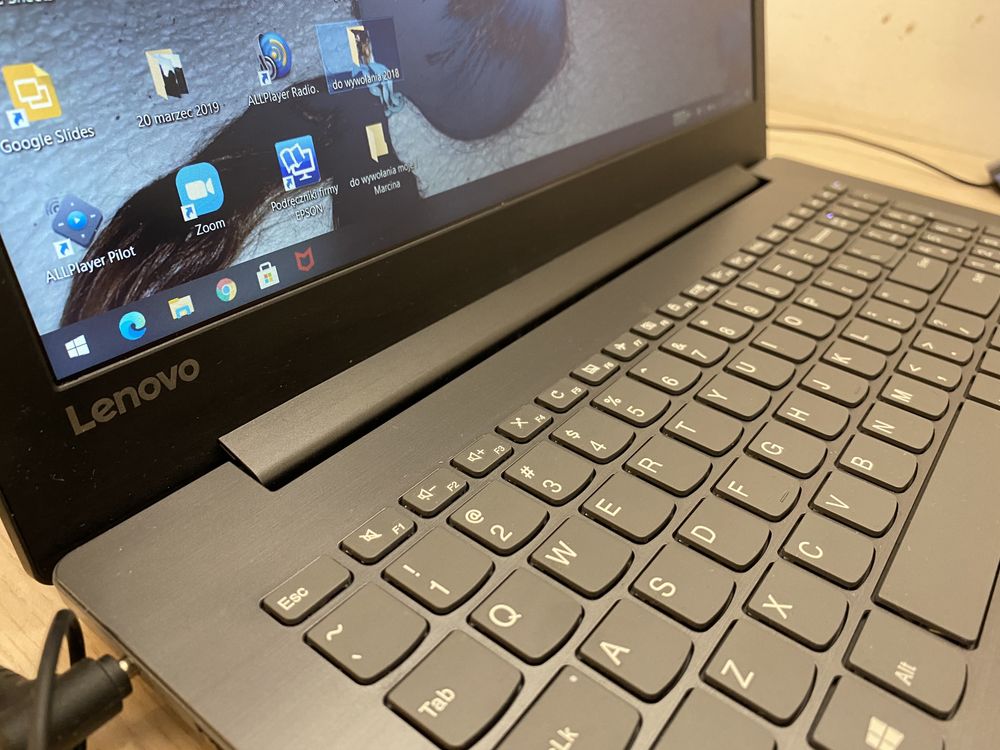 Laptop LENOVO ideapad 320