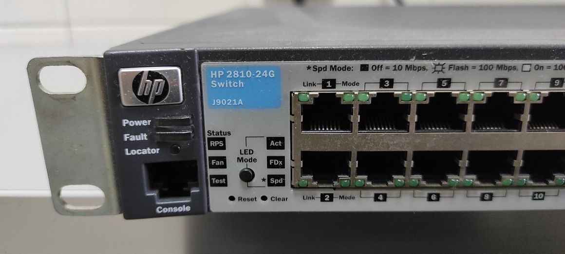 Switch hp 2810 24G