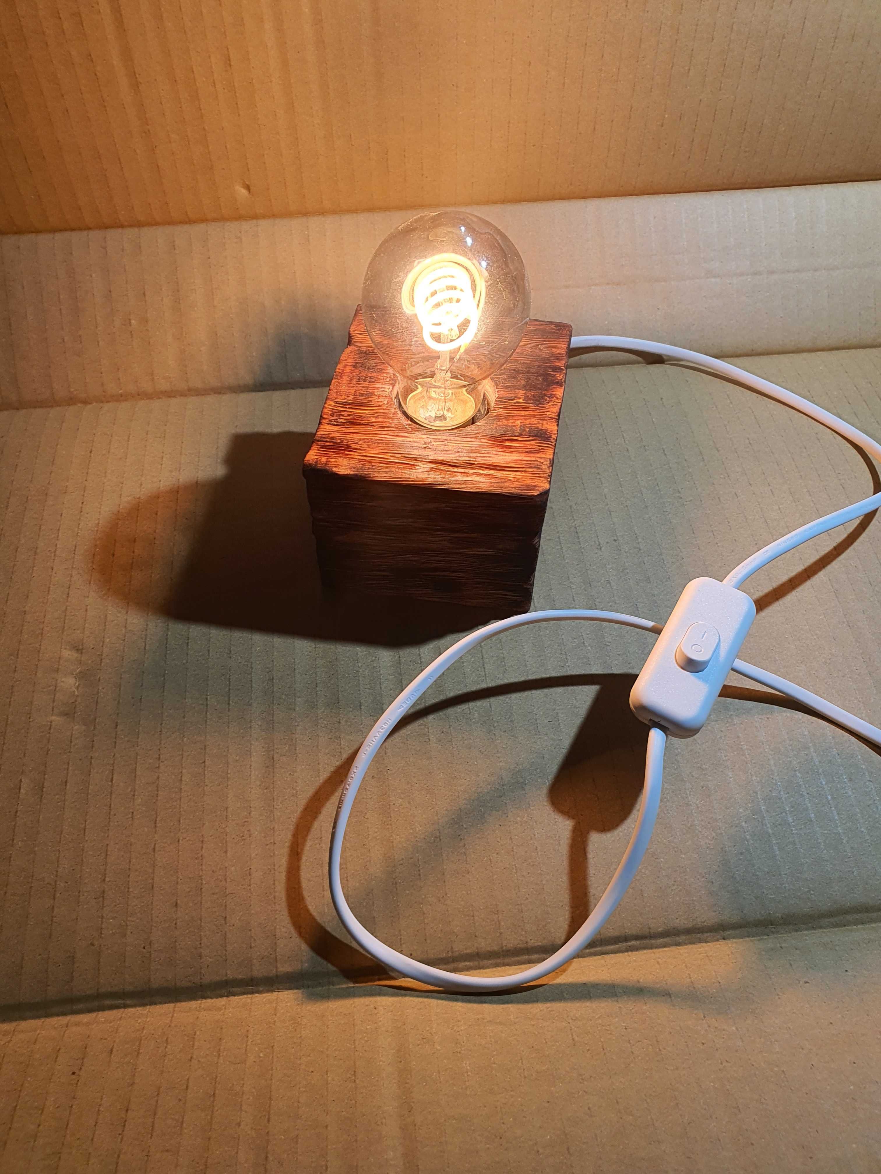 Lampka na biurko nocna drewniana