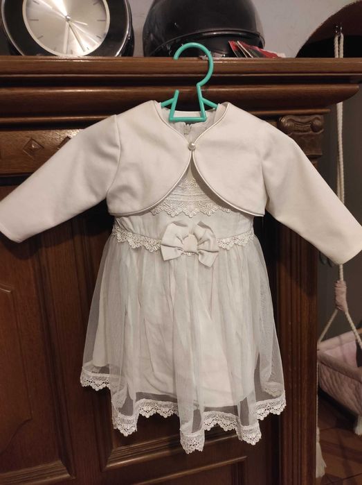 Biała sukieneczka do chrztu