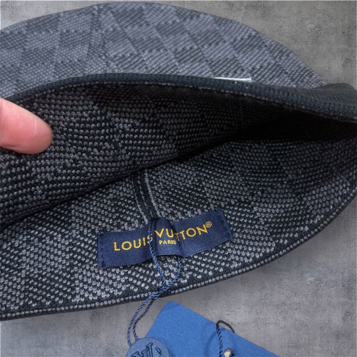 Louis Vuitton czapka jasnoszara