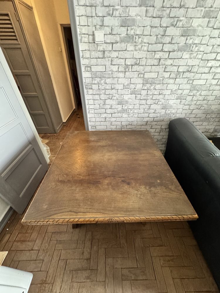 Mesa de madeira quadrada extensivel