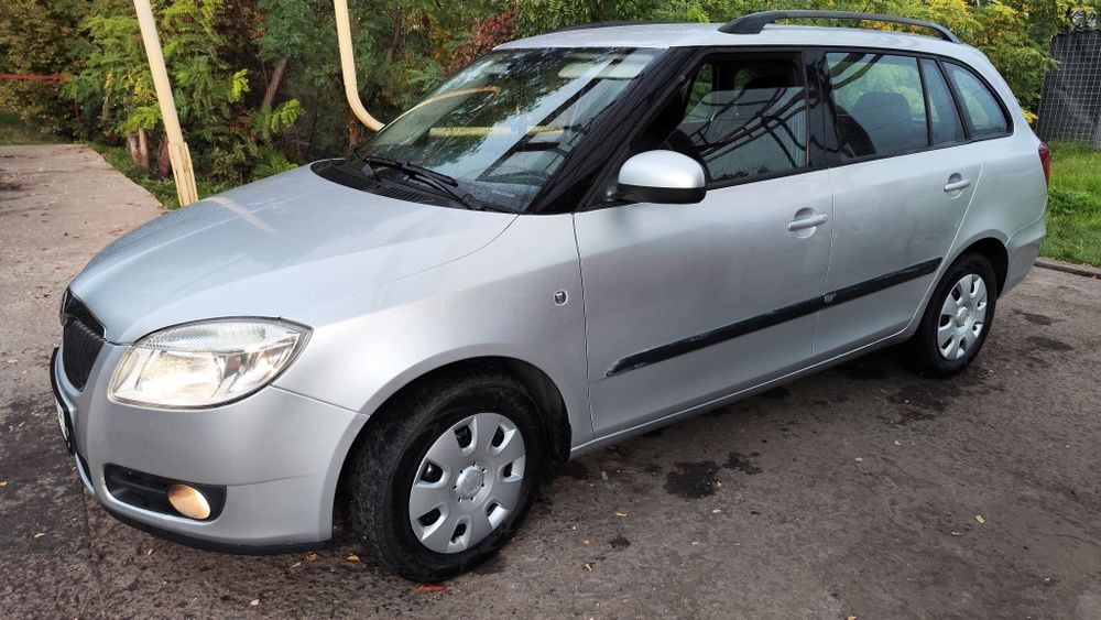 Skoda fabia 1.4 16v 2009г!
