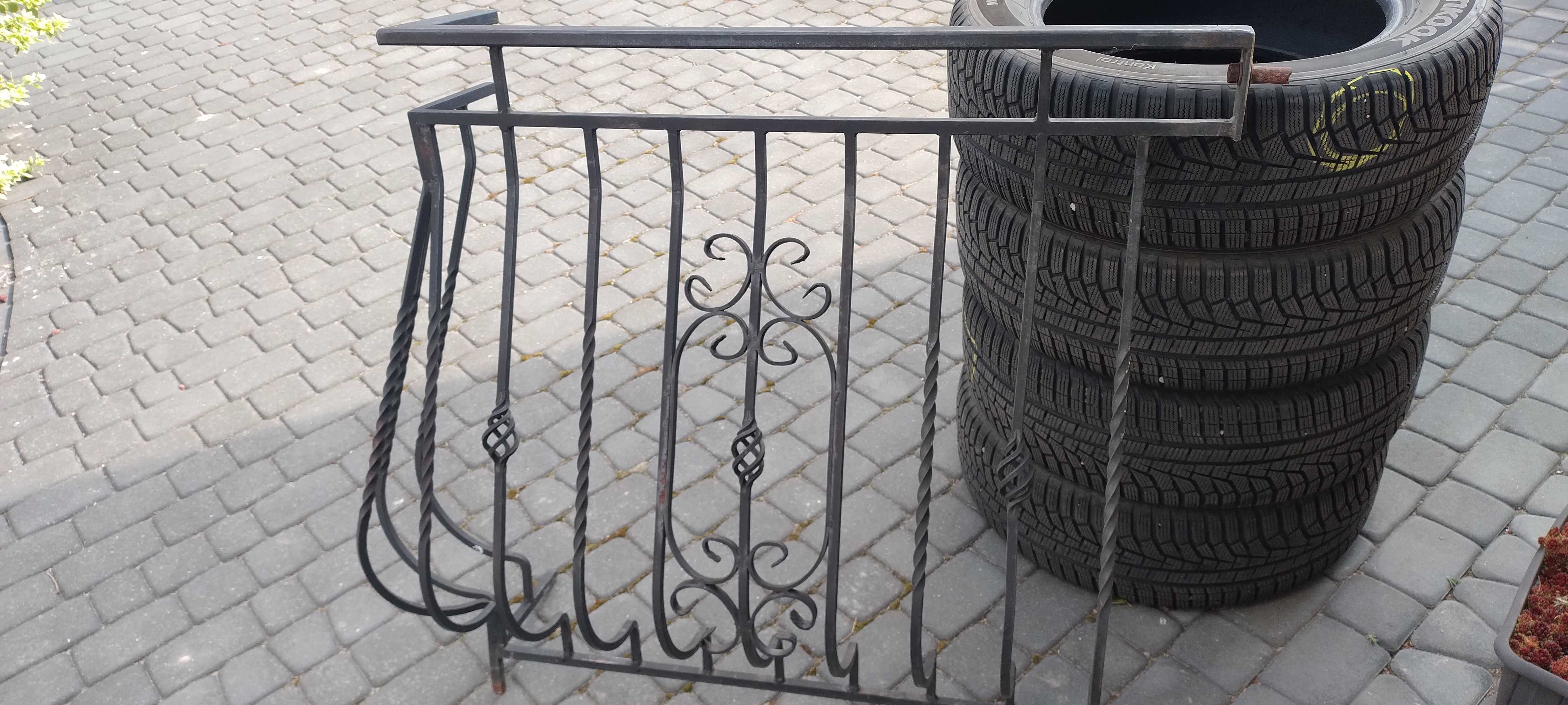 Barierka na balkon, kuta, ciężka