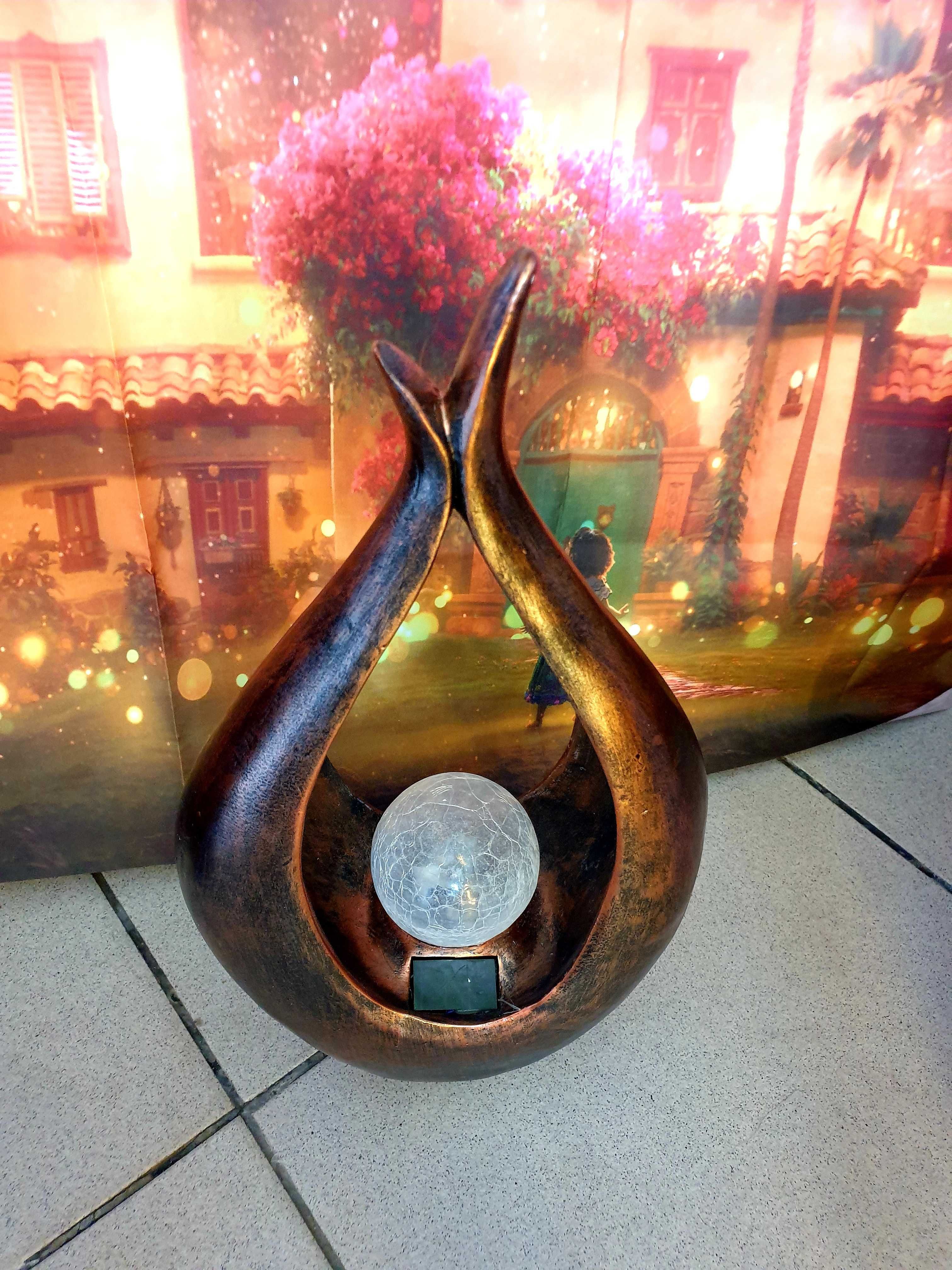 Lampa solarna LED zewnętrzna