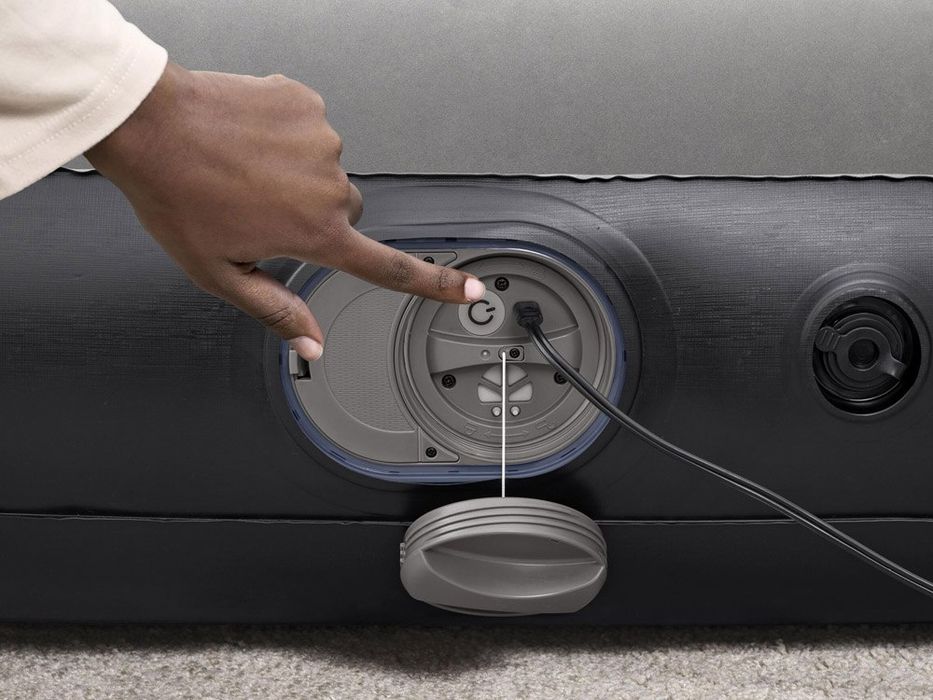 2os Dmuchany Materac Tritech Wbudowana pompka USB 191x137cm 671BR