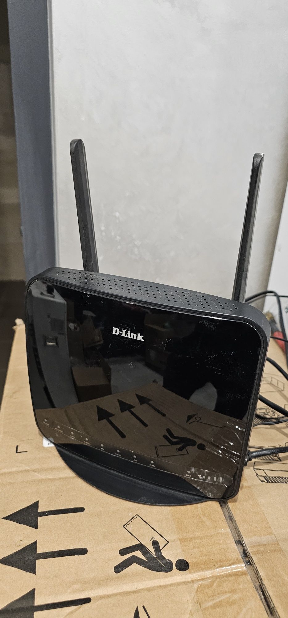 Роутер D-Link DWR-953 з lte 4g 2 діапазонний