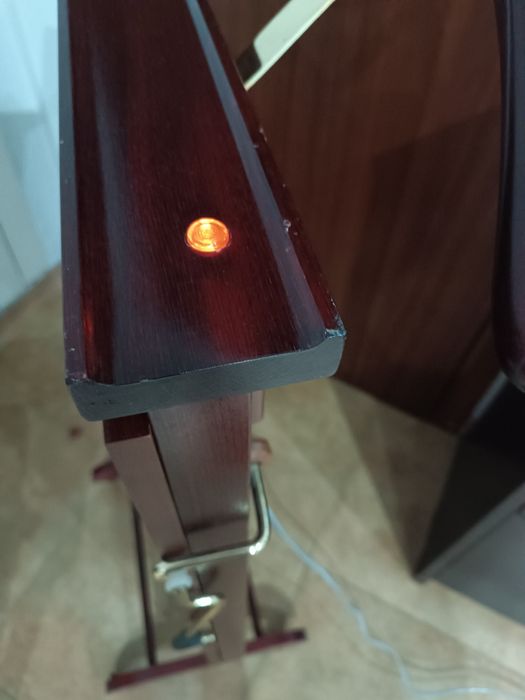 Cabide de fatos com aquecimento