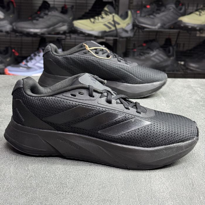 ОРИГІНАЛ 100% Кросівки чорні адідас Adidas IF7870/39 р