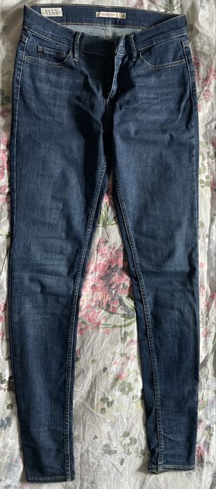 Levi’s 710 super skinny W28L34