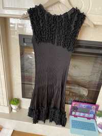 Чорне плаття ,дуже стильно виглядає
