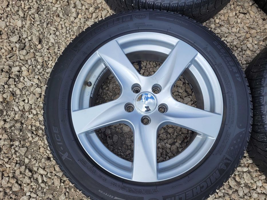 Felgi 5x112 komplet 17 cali ET35 Opony zimowe Michelin 225/55/17