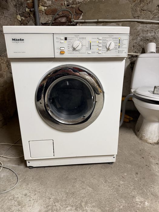 Witam sprzedam sprawna pralke firmy Mielec