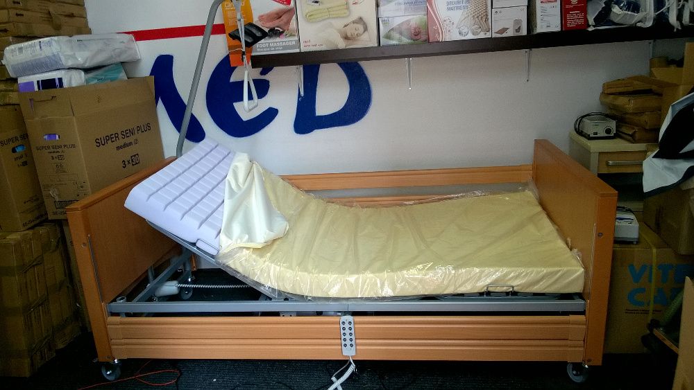 Nowe łóżko rehabilitacyjne z pilotem dla seniora Elbur PB 331