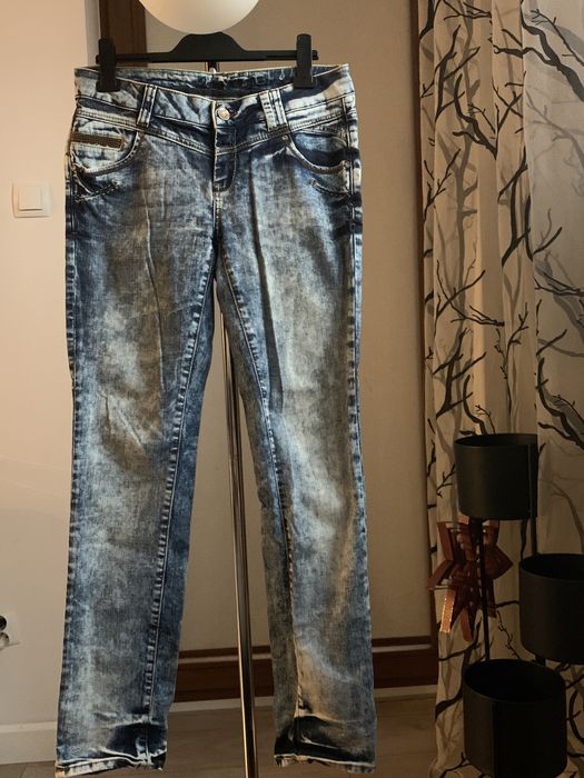 Jeansy damskie Only dekatyzowane r. 29/32  M