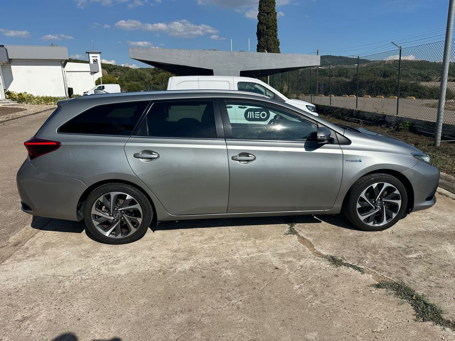 Toyota Auris TS 1.8 Hybrid