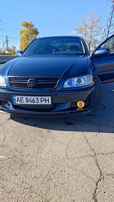 Опель Омега 2000г.