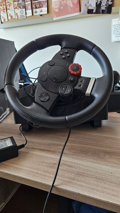 Kierownica Logitech Driving Force GT – używana sporadycznie