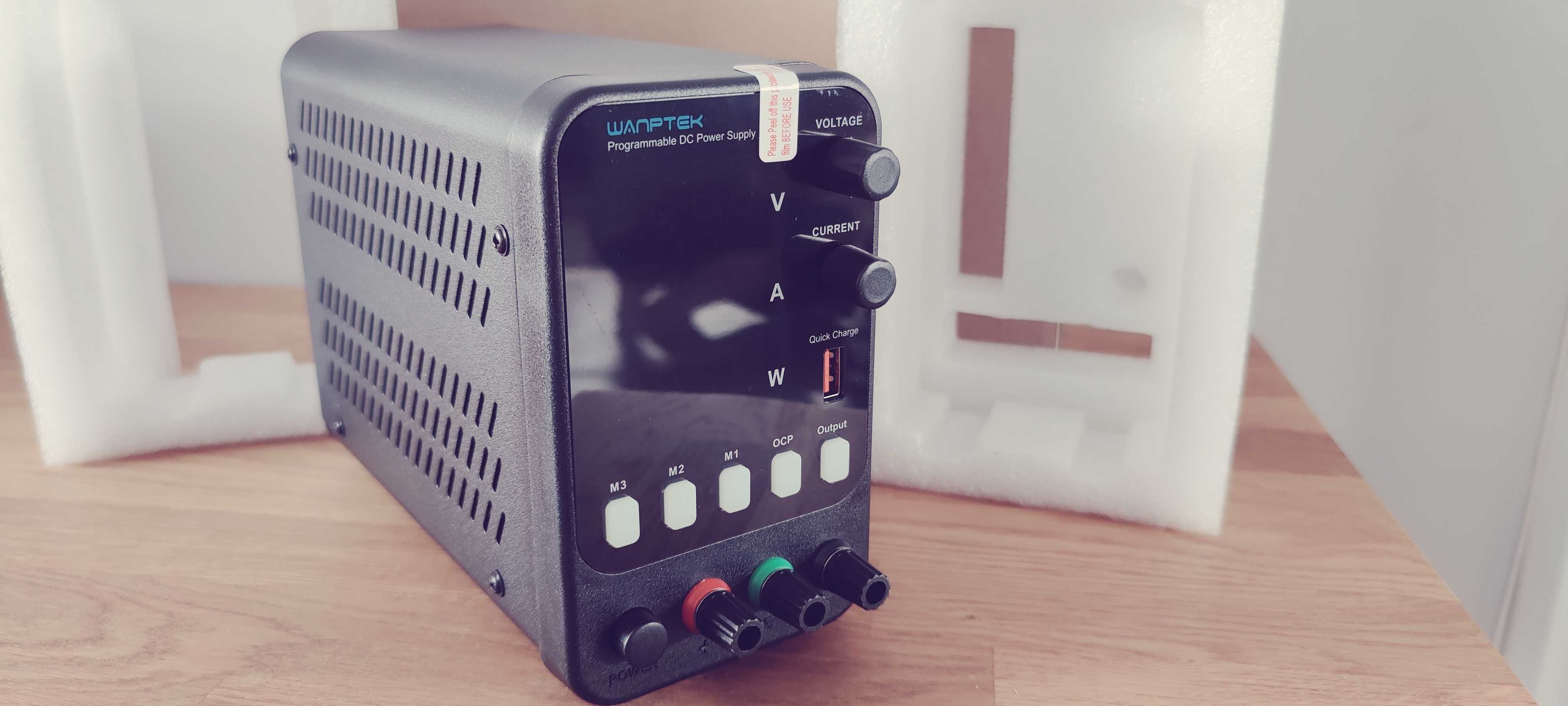 WANPTEK APS3010H Programowalny zasilacz regulowany prądu 30V 10A.
