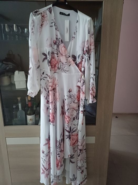 Sukienka  długa w kwiaty