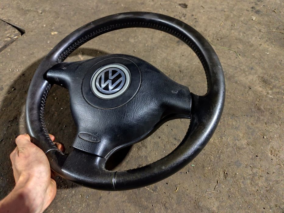 VW Passat B5 Bora Golf IV kierownica trójramienna poduszka