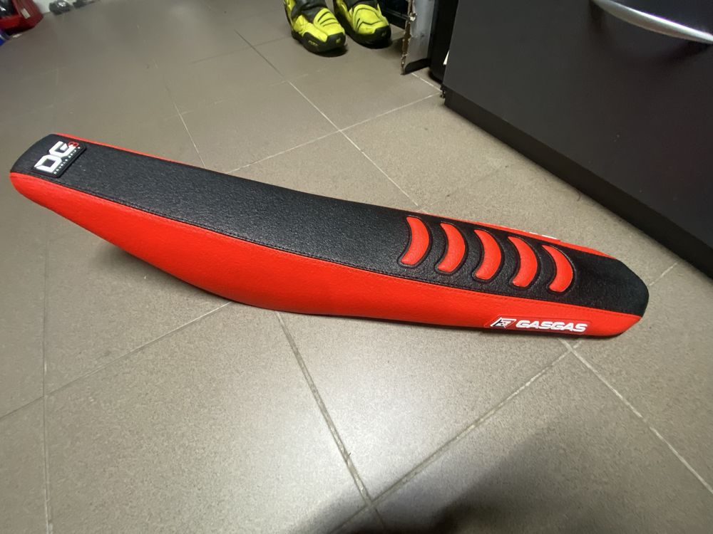 Siedzenie nowe Gas gas mc ec 21-23 nowe