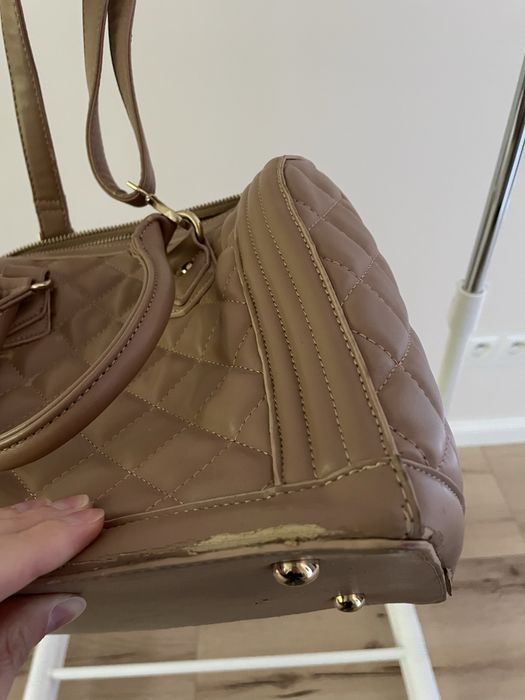 Torebka kuferek beżowa