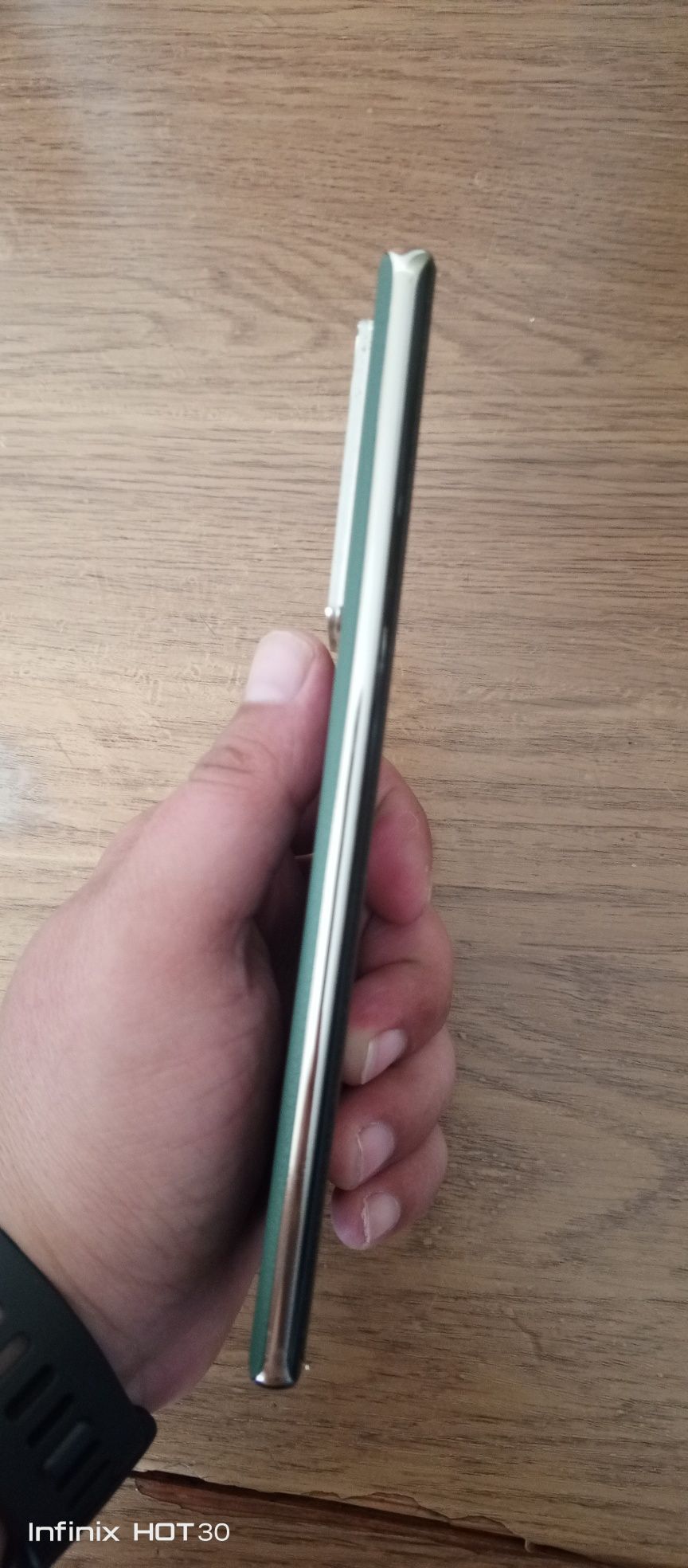 Продам телефон Infinix note 40 pro