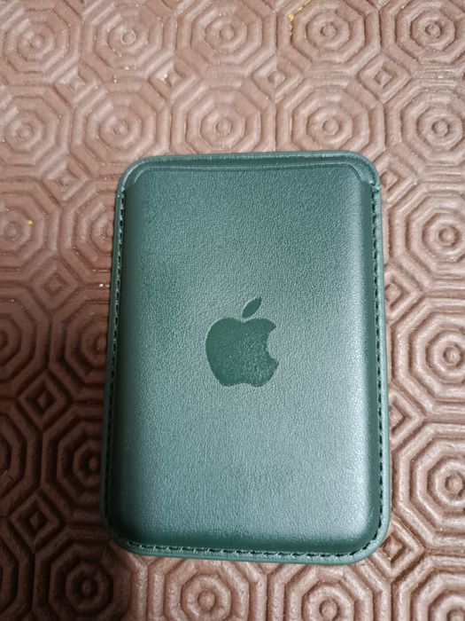 Carteira Apple MagSafe Couro Verde Escuro - Para iPhone - Como Nova