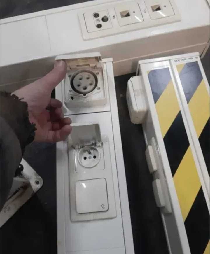 Rozdzielnica 230/380V elektryczna kolumnowa tv internet telefon
