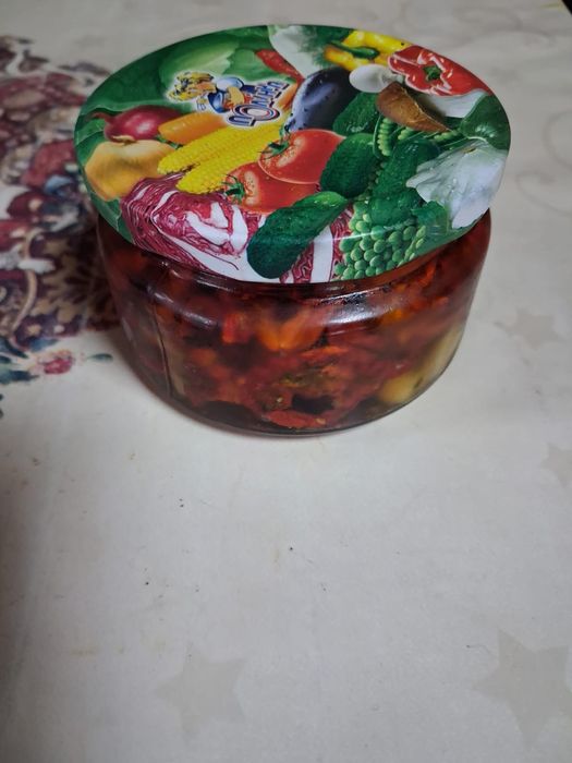 Вяленi томати врожаю 2025 року зi свого городу. Об' eм  200 грам .