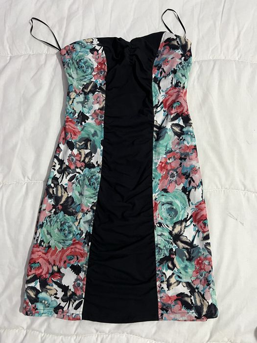 Vestido florido berska