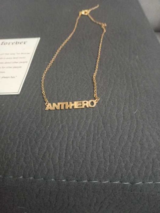 Colar Taylor Swift Dourado - Anthero