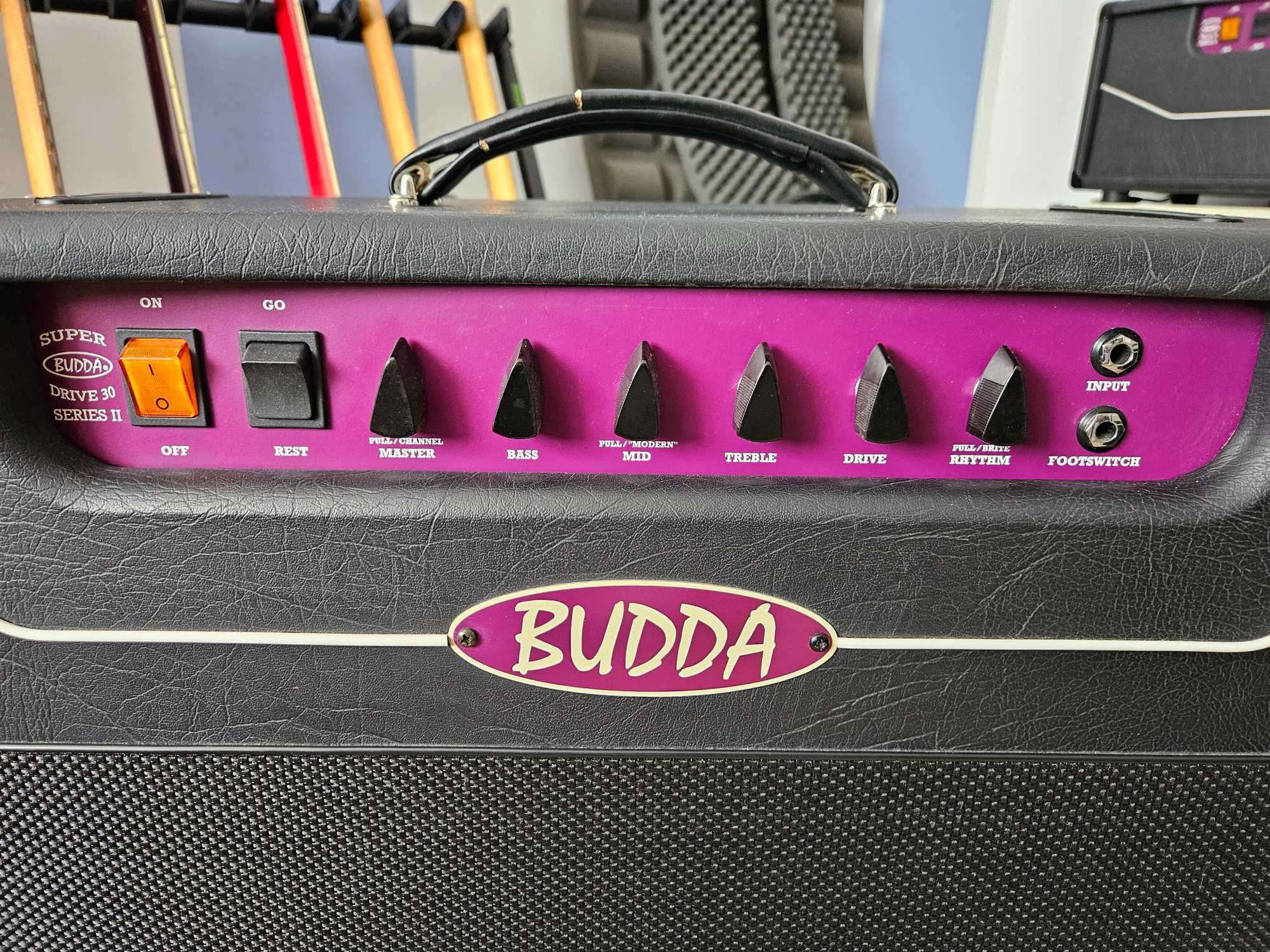 Amplificador Budda Superdrive 30 series II combo