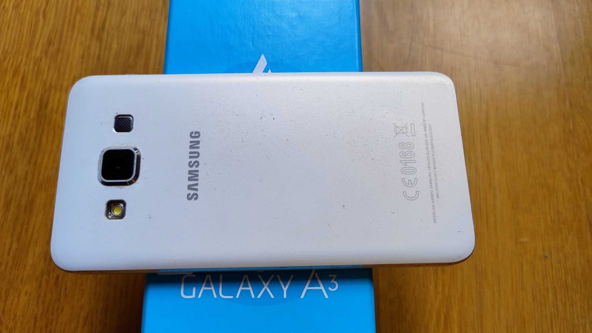 Samsung Galaxy A3 - SM-A300FU