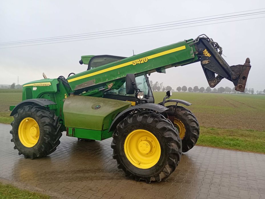 Ładowarka John Deere 3420