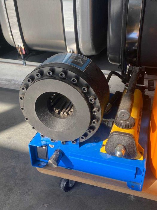 Ручний пресувальний станок для шлангів