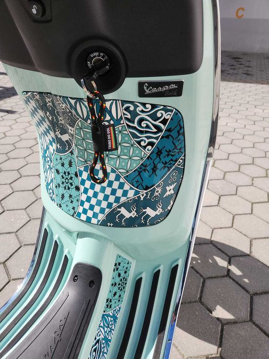Vespa Batik – Série Limitada | Como Nova!