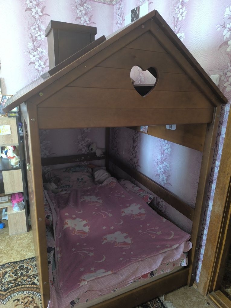 Дуже СРОЧНО!!!Ліжко будиночок для дитини