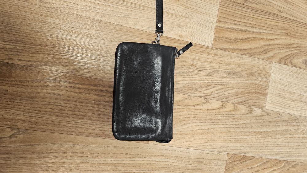 Продам  клатч vito toreli