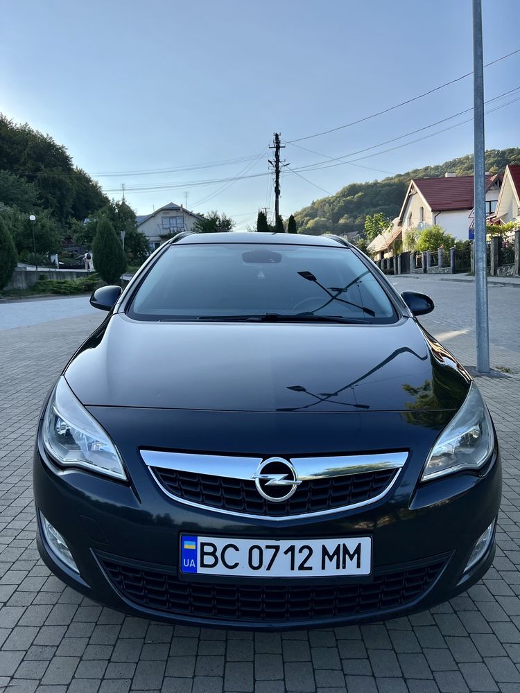 Opel Astra j 1.7 2012р